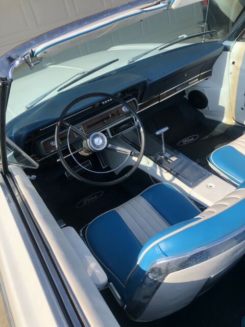 Ford Galaxie 500 XL 1966 image number 21