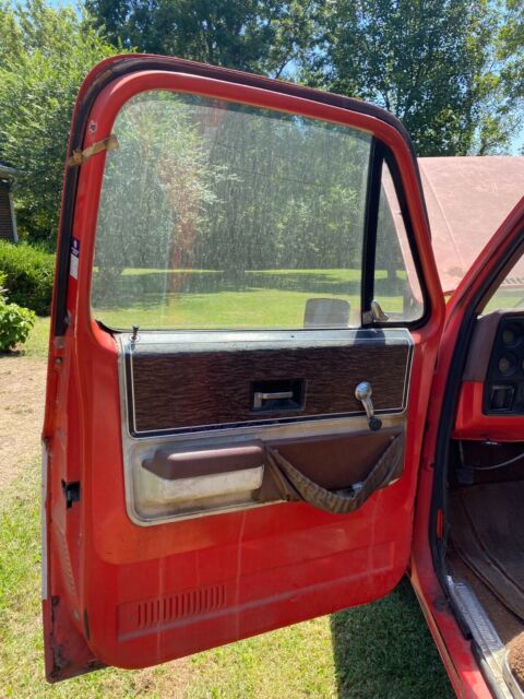 Chevrolet C-10 1976 image number 14