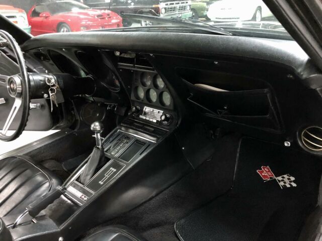 Chevrolet Corvette 1971 image number 37