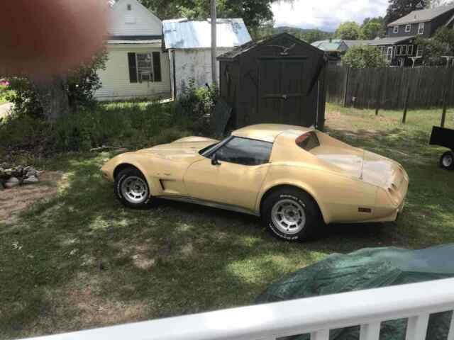 Chevrolet Corvette C3 1977 image number 18