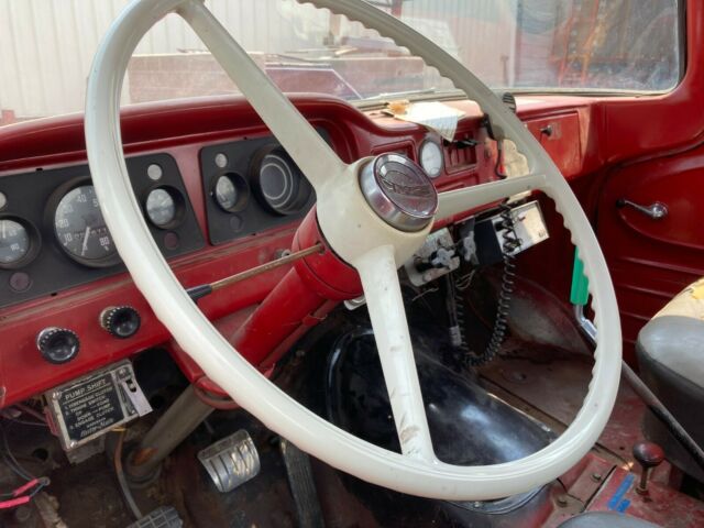 GMC B7000 1963 image number 5
