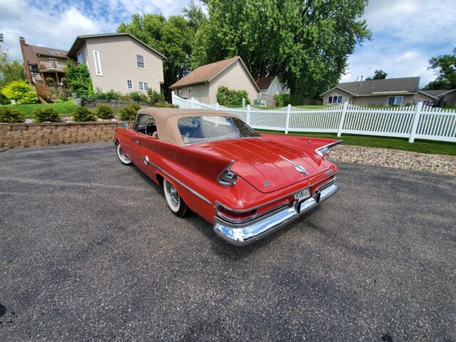 Chrysler 300 1961 image number 32