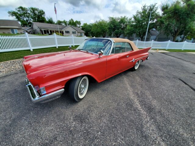 Chrysler 300 1961 image number 47