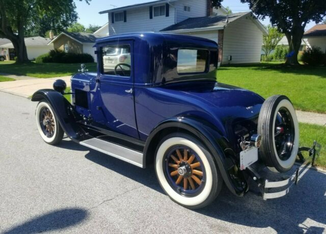 Dodge Business Coupe Fast Four Series 128 1927 image number 2