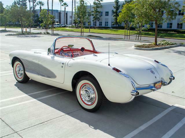 Chevrolet Corvette 1957 image number 8