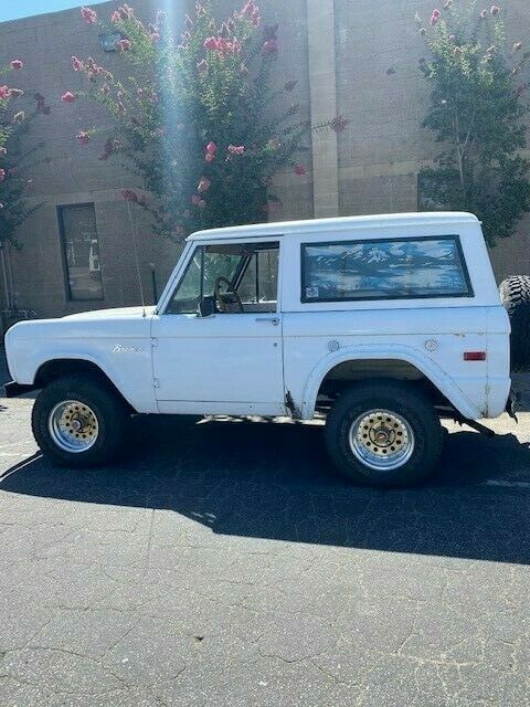 Ford Bronco 1974 image number 1