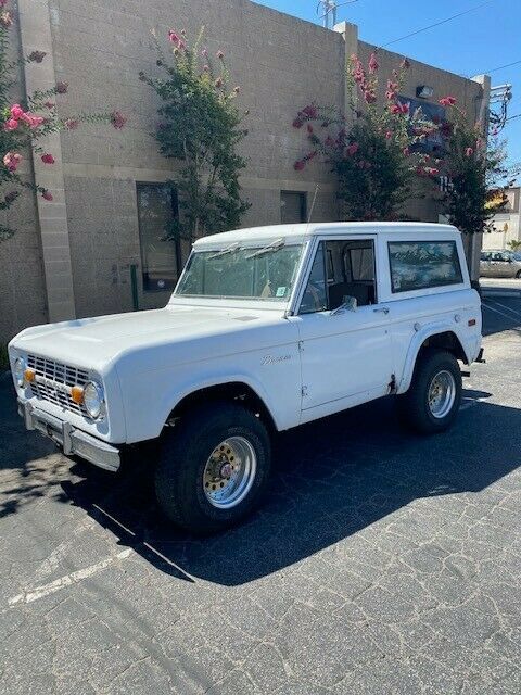 Ford Bronco 1974 image number 12