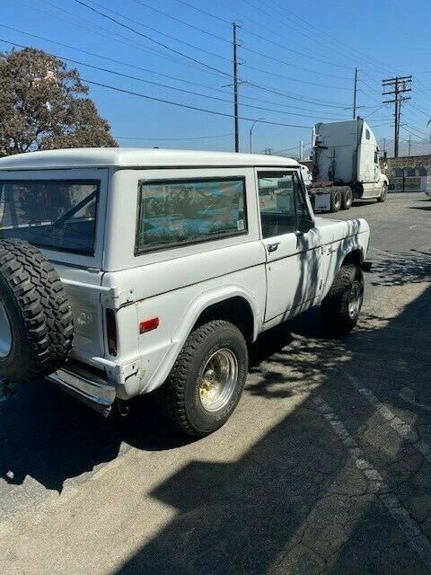 Ford Bronco 1974 image number 14