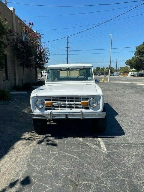 Ford Bronco 1974 image number 4