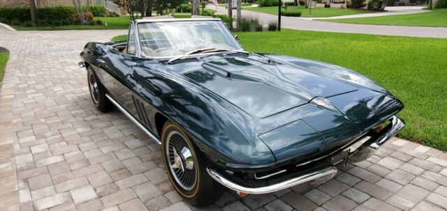 Chevrolet Corvette 1965 image number 1