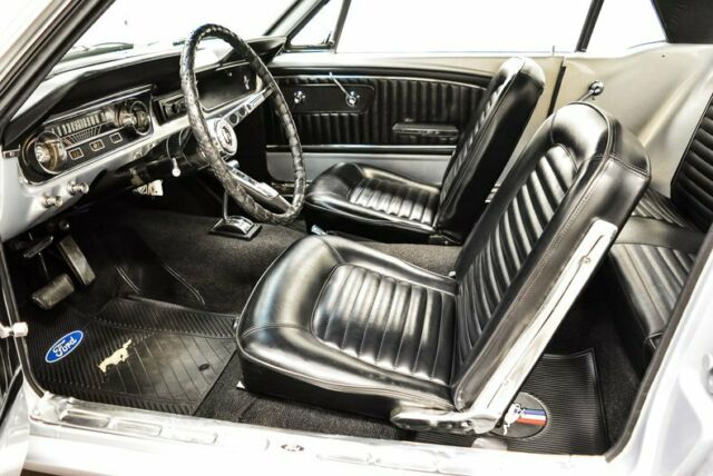 Ford Mustang 1965 image number 36