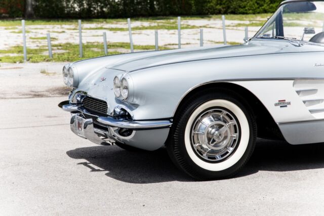 Chevrolet Corvette 1961 image number 3