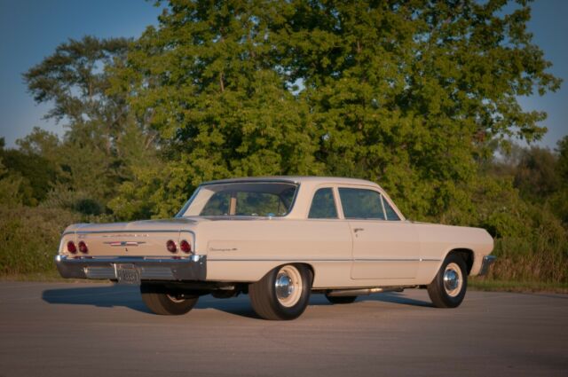 Chevrolet Bel Air/150/210 1964 image number 3