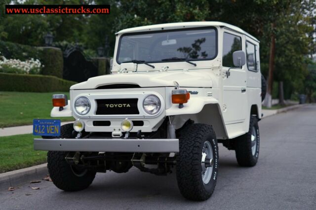 Toyota Land Cruiser 1978 image number 2