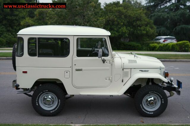 Toyota Land Cruiser 1978 image number 28