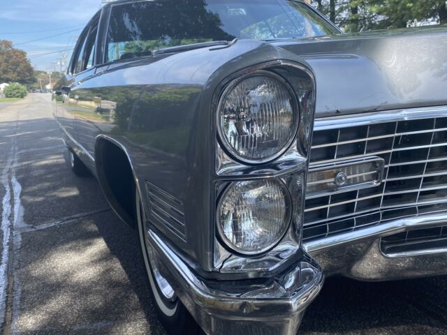 Cadillac Sedan De Ville 1967 image number 35