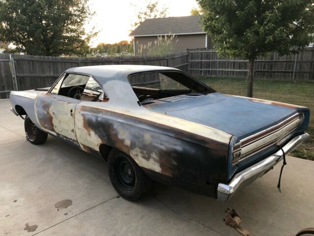 Plymouth Road Runner 1968 image number 2