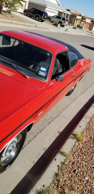 Plymouth Duster 1974 image number 32