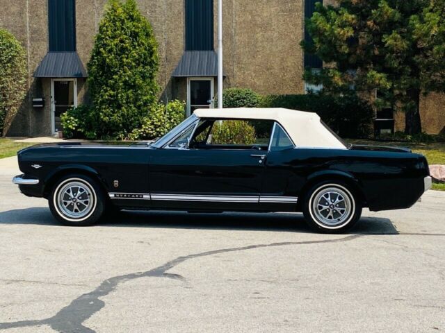 Ford Mustang 1966 image number 31