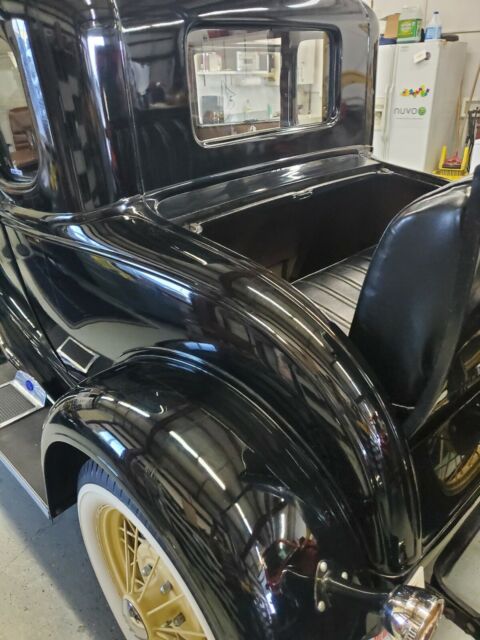 Ford Model A Deluxe Coupe 1931 image number 5