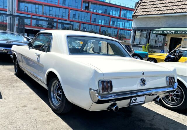 Ford Mustang 1965 image number 22