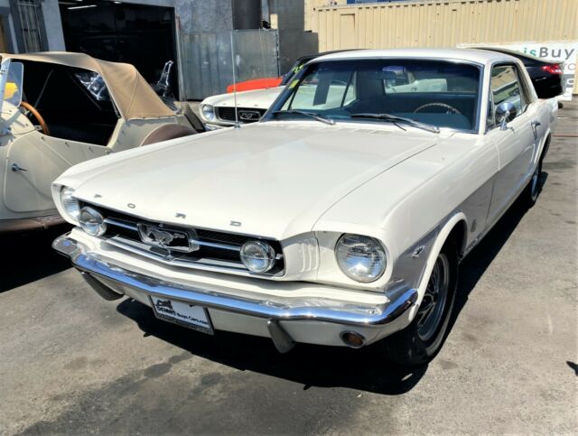 Ford Mustang 1965 image number 23