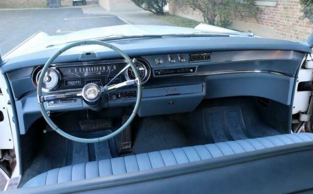 Cadillac Calais Sedan 1965 image number 3