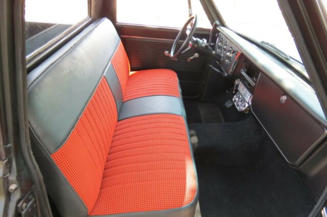 Chevrolet C-10 1967 image number 10