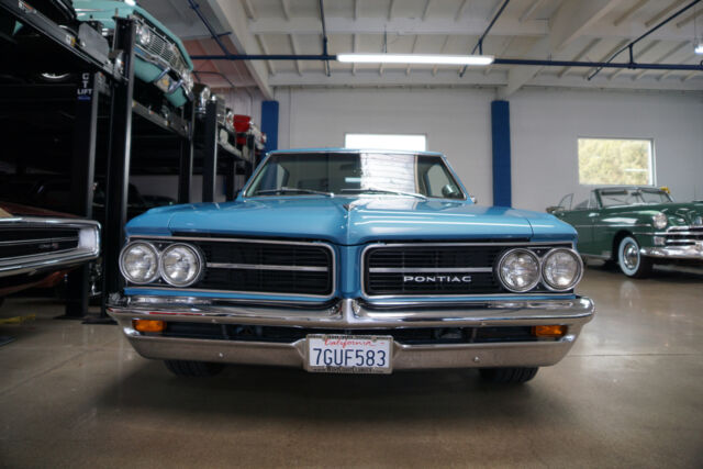 Pontiac Le Mans Custom 2 Door Hardtop 4 spd Manual 1964 image number 10
