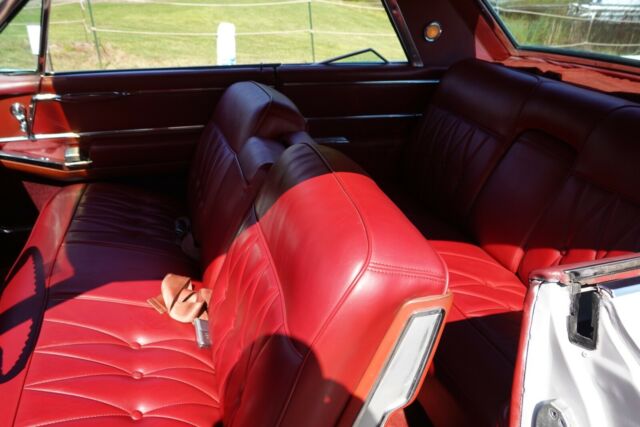 Cadillac DeVille Coupe 1964 image number 29