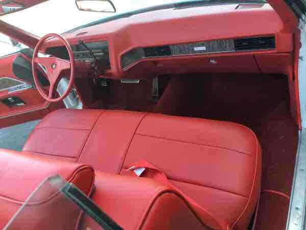 Cadillac Coupe Deville 1970 image number 13