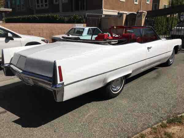 Cadillac Coupe Deville 1970 image number 25