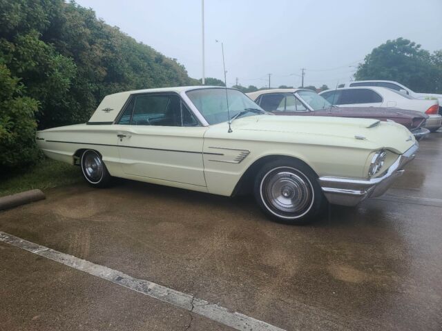Ford Thunderbird 1965 image number 15