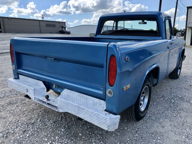 Dodge Power Wagon 1971 image number 24