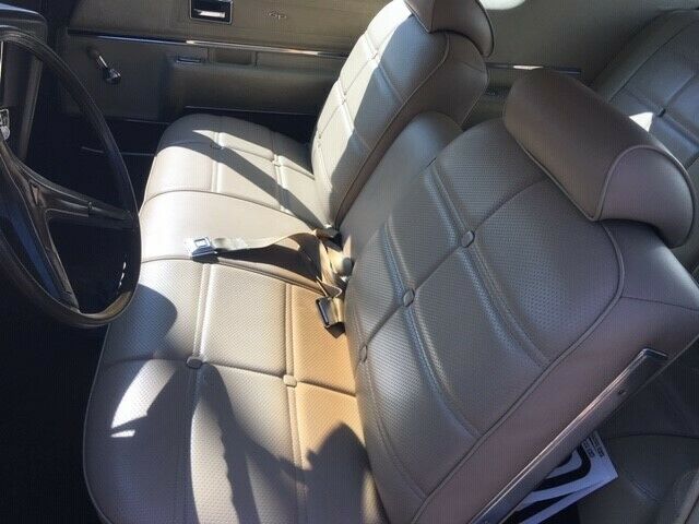 Pontiac Grand Prix 1972 image number 20