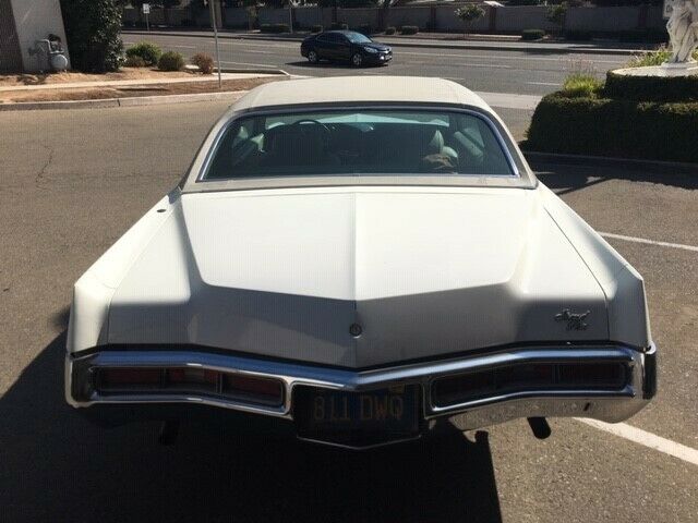 Pontiac Grand Prix 1972 image number 26