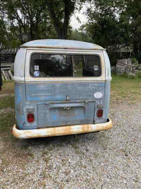 Volkswagen Vanagon 1971 image number 26