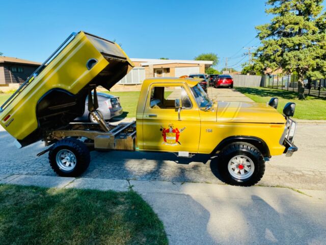 Ford F-250 1975 image number 24