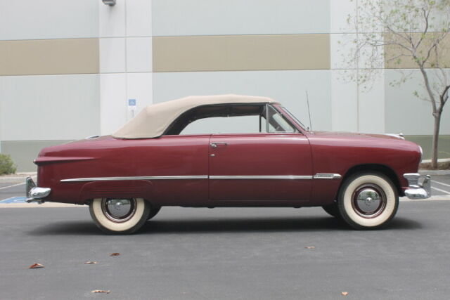 Ford Deluxe 1950 image number 47