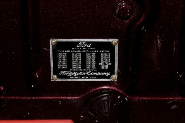 Ford Deluxe 1940 image number 39