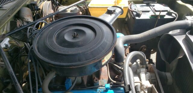 Plymouth Road Runner 1974 image number 39