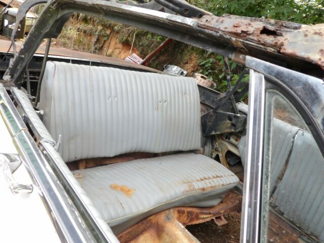 Plymouth Fury 1963 image number 16