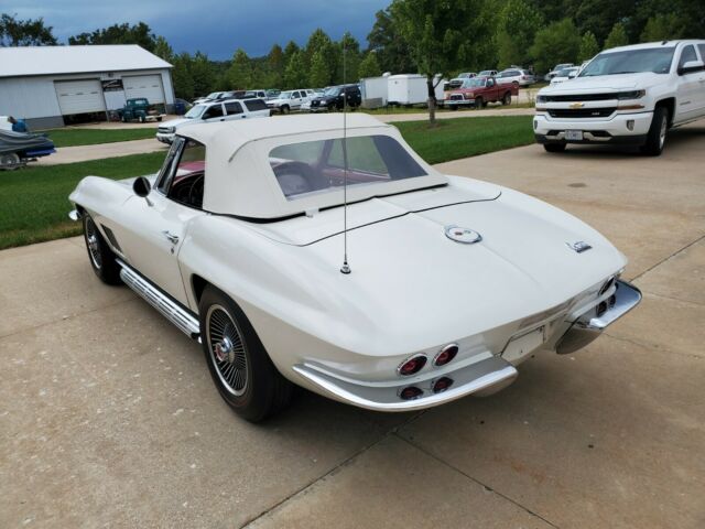 Chevrolet Corvette 1967 image number 30