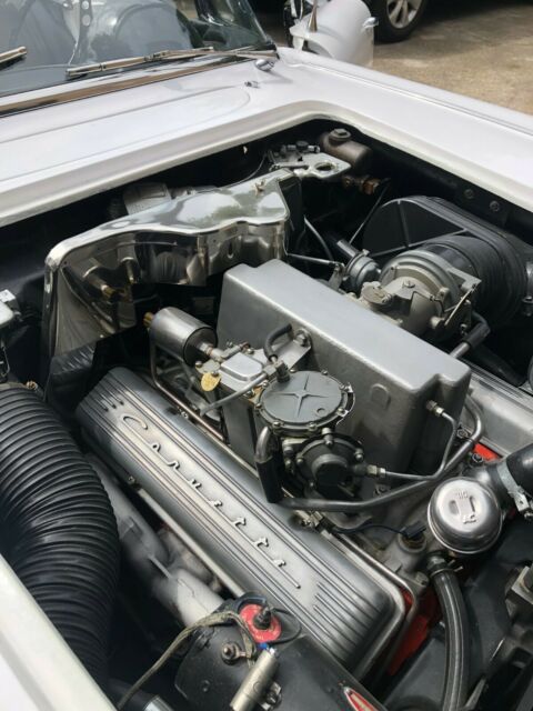 Chevrolet Corvette 1962 image number 30