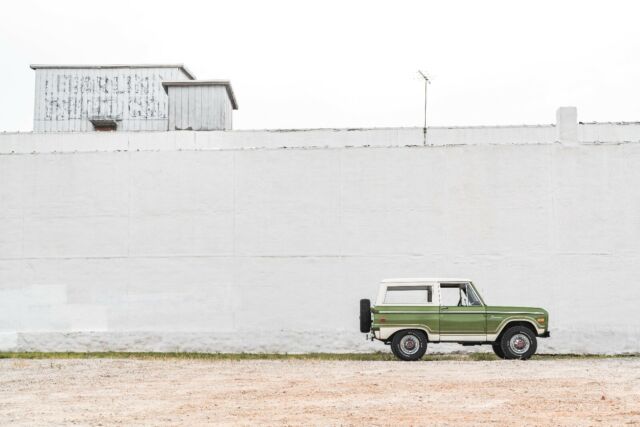Ford Bronco 1975 image number 7