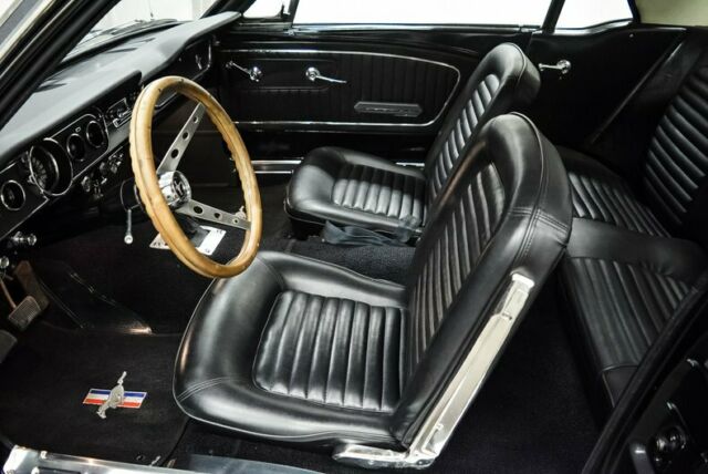 Ford Mustang 1965 image number 12