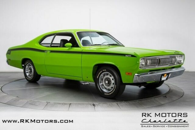 Plymouth Duster 1971 image number 30