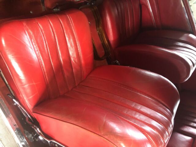 Mercedes-Benz 250SE 2.5 Fuel Injected In-line 6 cylinder 1967 image number 11