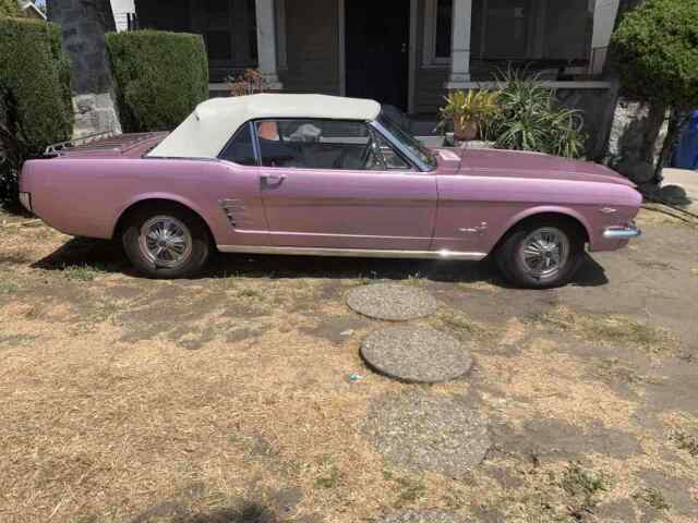 Ford Mustang 1966 image number 20