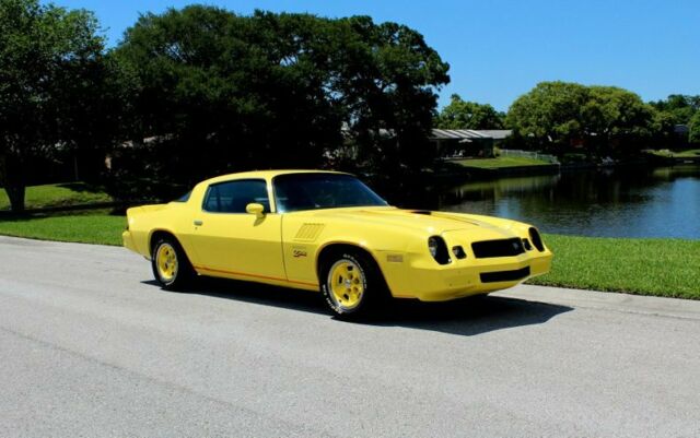 Chevrolet Camaro 1978 image number 16